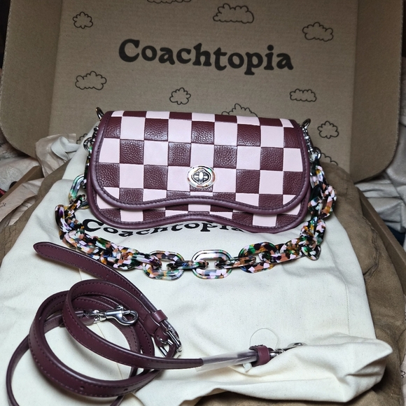 Coach 💥😱NWT Coachtopia Wavy Dinky Bag in Wine/Pink Checkerboard - Picture 2 of 12